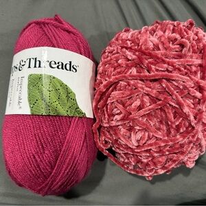 Loops & Threads Pink Yarn Set